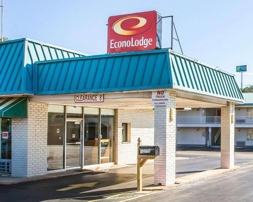 Econo Lodge McDonough Exteriér fotografie